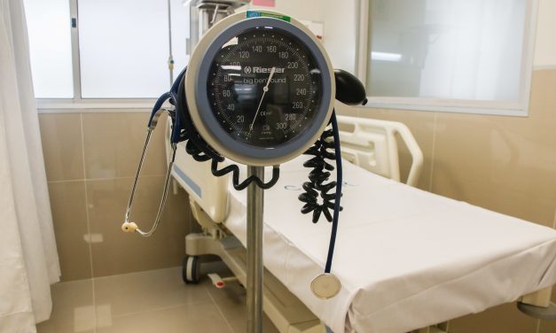 Cuidados paliativos y la apuesta a la muerte, ¿qué dicen los legisladores en contra de la eutanasia?