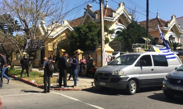 Servicios de salones de fiesta se movilizaron en Expo Prado en reclamo de un «protocolo real» y exoneraciones