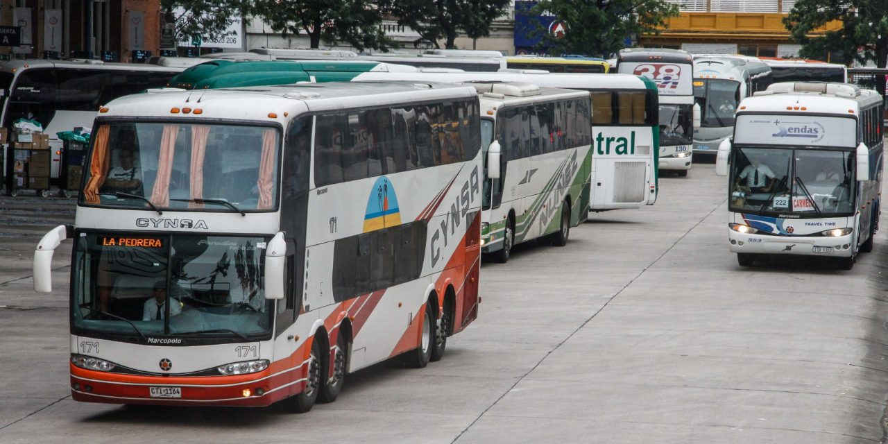 El gobierno anunció la reducción al 50% del aforo en los ómnibus interdepartamentales