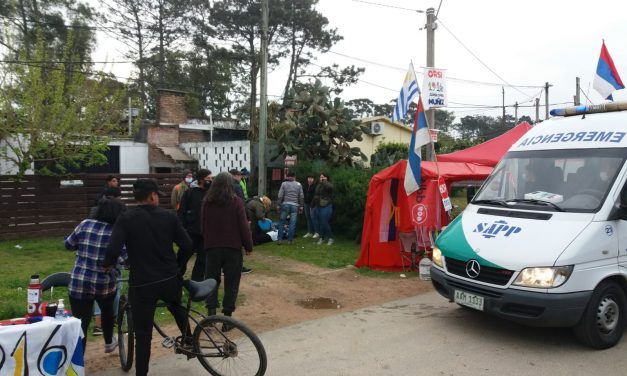 Balearon a un militante del Frente Amplio mientras repartía listas