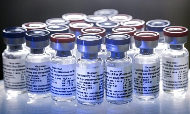 Vacuna rusa contra el Covid-19 creó anticuerpos y no provoca efectos secundarios
