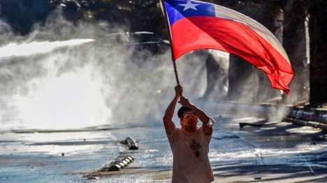 «Lo que pasó en Chile fue un proceso de Des-Constitución»