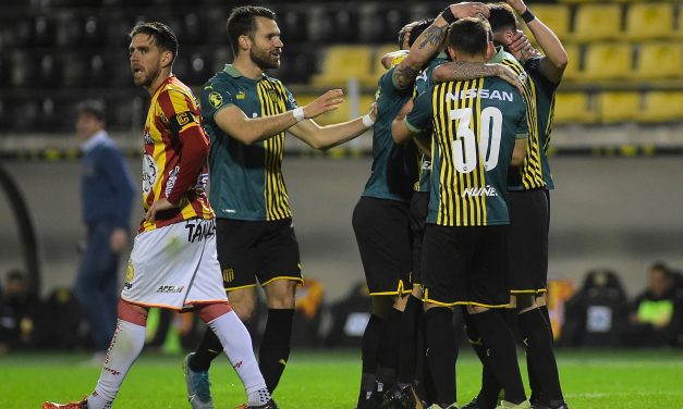 Final de infarto: los tres puntos van para Peñarol