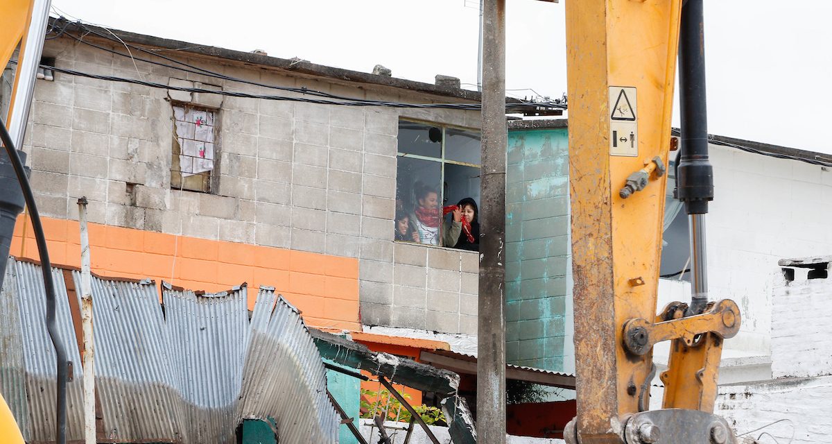 Vecinos de Manga se manifestaron ante exclusión “arbitraria” de cooperativa de viviendas y su inminente desalojo