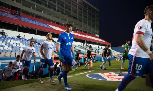 Nacional perdió con Racing y no pudo asegurar el primer puesto del Grupo F