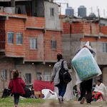 En Argentina, la pobreza llegó al 48,9% alcanzando a más de 29 millones de personas