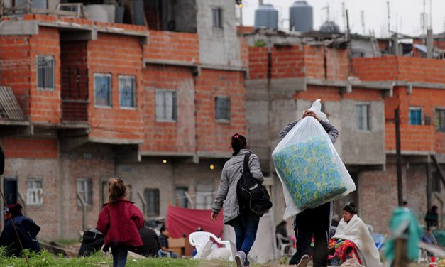 En Argentina, la pobreza llegó al 48,9% alcanzando a más de 29 millones de personas