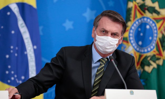 Jair Bolsonaro fue hospitalizado en Brasilia por dolores abdominales