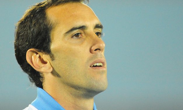 Diego Godín a la orden de Alonso  tras recuperarse del Covid-19