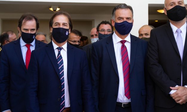 Orsi asumió con la presencia de Lacalle Pou: «Sigue contando con este equipo, señor presidente”