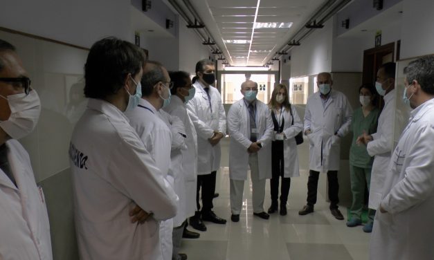 Uruguay se mantiene como el país con más nuevas muertes por Covid-19 en relación a su población