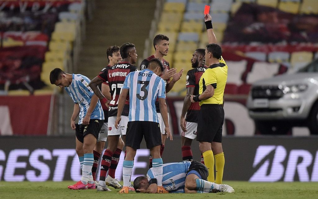 Racing mete un «maracanazo» con un uruguayo, Domínguez mete el penal y elimina a Flamengo