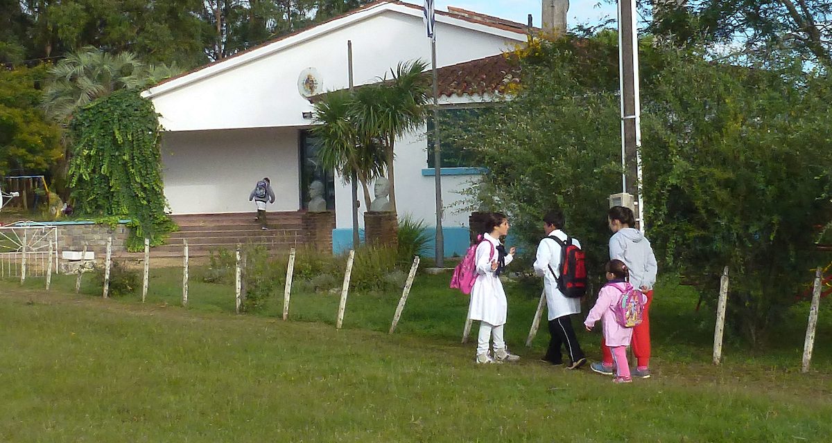 Federación Uruguaya de Magisterio estudia si están dadas las condiciones para la presencialidad plena