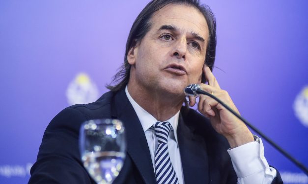 Lacalle Pou confirmó que el gobierno cerró acuerdo con Pfizer y Sinovac