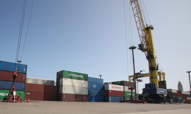 Conflicto portuario: Gobierno propone «camino del medio» para conformar a las partes