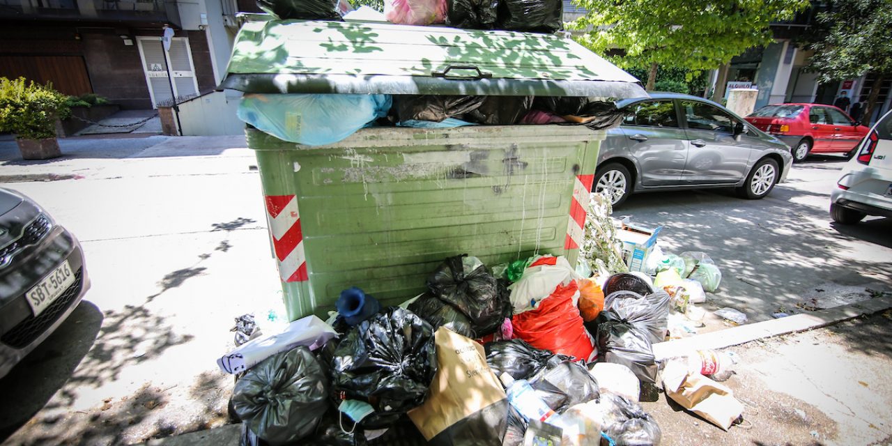 Cosse presentó plan de limpieza: amplían servicio para denunciar contenedores llenos y se multará su mal uso