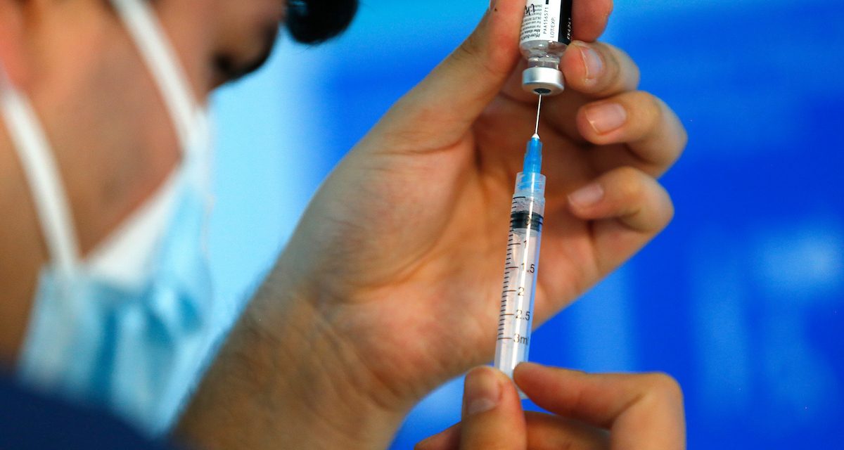 «La efectividad de la vacuna dependerá del plan de vacunación», sostuvo el virólogo Juan Cristina
