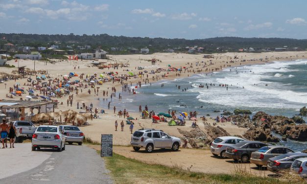 Ministerio de Turismo destacó presencia de extranjeros en playas de todo el país