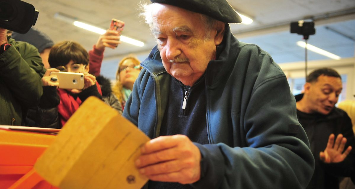 Mujica sobre vacunación VIP en Argentina: “A Fernández le tocó un trago muy amargo”