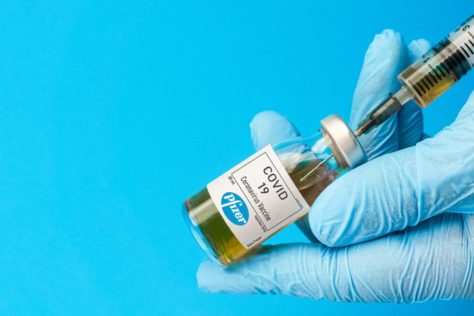 Pfizer anuncia que su vacuna registró un 100% de efectividad en adolescentes entre 12 y 15 años