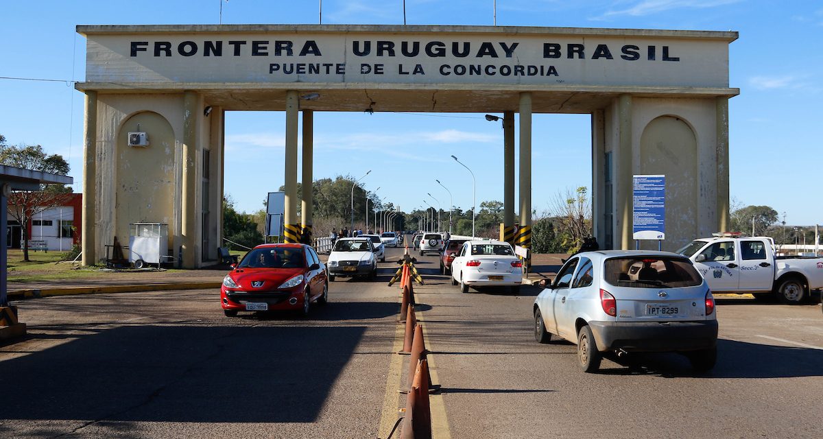 Uruguay abre sus fronteras a todos los extranjeros vacunados a partir del 1º de noviembre