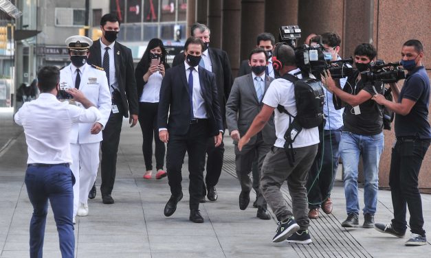 Los fallecidos por Covid, el presidente y los que son más papistas que el Papa