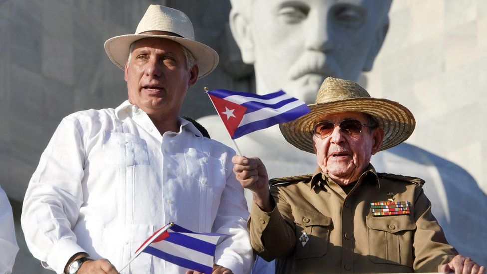 Raúl Castro da un paso al costado, Miguel Díaz Canel asume el liderazgo del Partido Comunista cubano