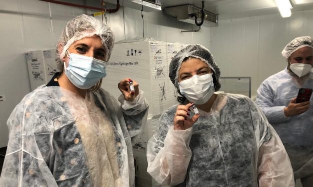 Argentina comenzó a producir la vacuna Sputnik V; esperan en junio elaborarla a gran escala