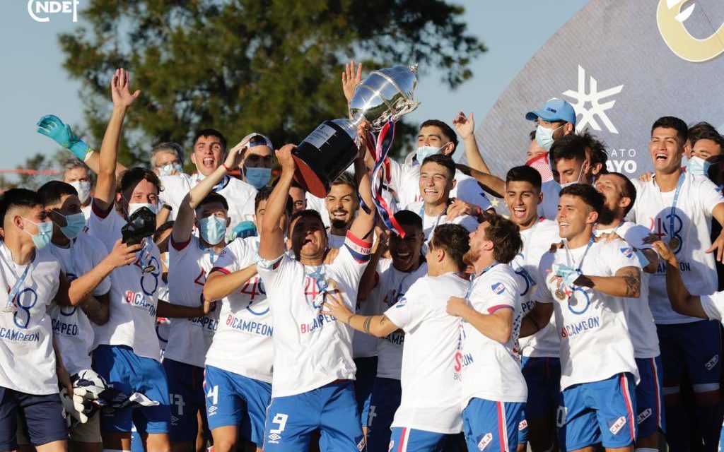 Nacional es bicampeón del fútbol uruguayo
