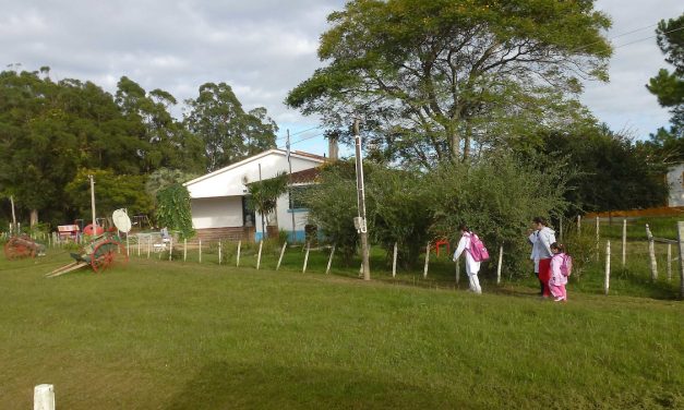 Tres escuelas rurales de las 212 autorizadas para abrir hoy no lo harán por casos de Covid-19