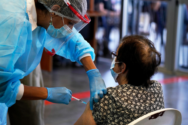 7.500 personas se vacunaron en policlínicas de la Intendencia de Montevideo