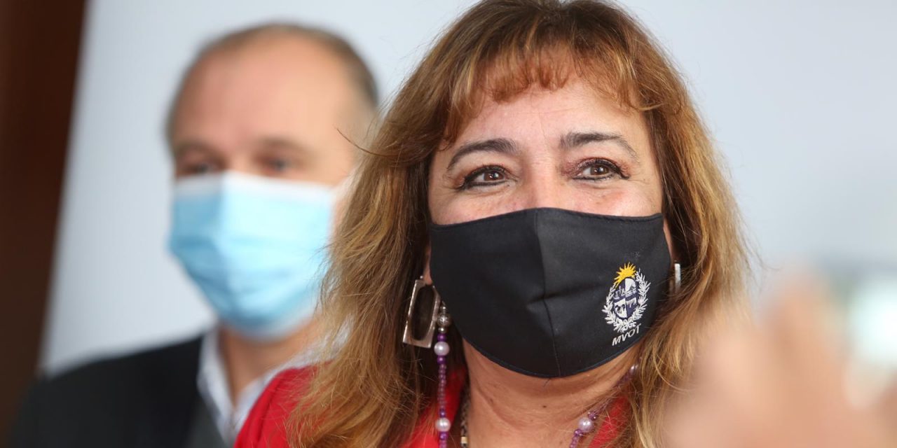 «Víctimas que fueron suicidadas», la equivocación de Irene Moreira en el acto por el 25N