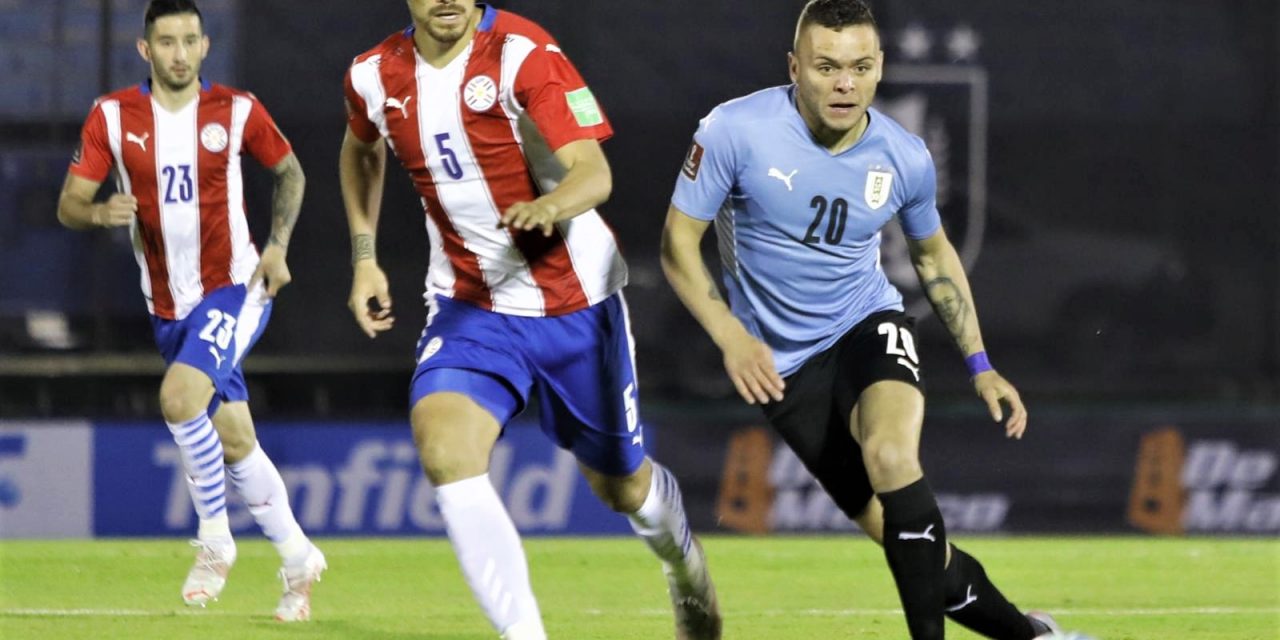 Conmebol suspendió a dos de los árbitros de Uruguay vs Paraguay por error grave