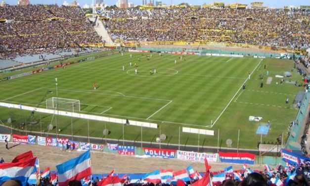Conmebol habilitó la vuelta del público a los partidos pero Uruguay todavía no lo permitirá