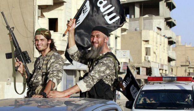 La pesadilla continua: Estado Islámico atacó el aeropuerto de Kabul con seis cohetes