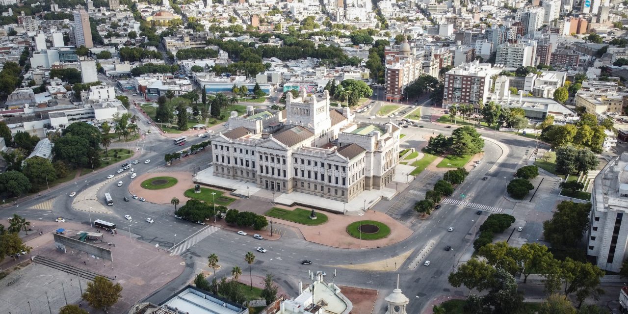 Intendencia de Montevideo abrió inscripciones para curso gratuito sobre anfitrión turístico