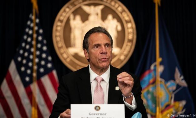 Renunció el gobernador de New York después de las denuncias por acoso sexual