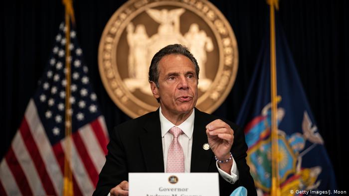 Renunció el gobernador de New York después de las denuncias por acoso sexual