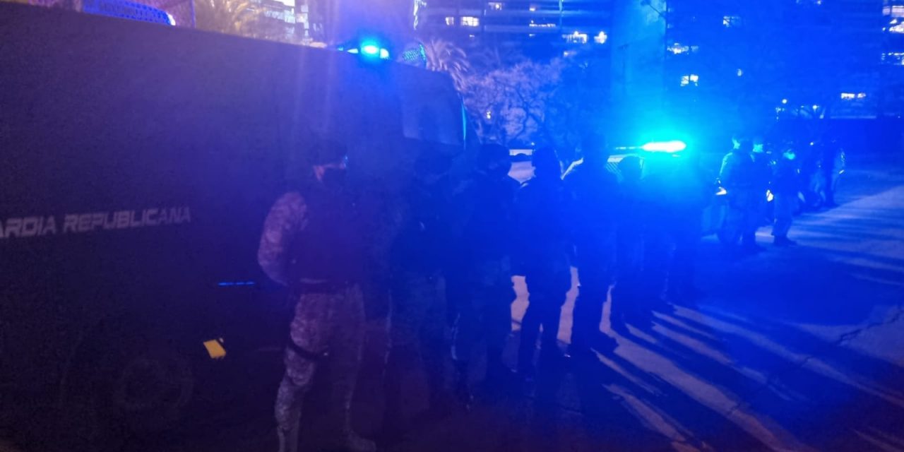 Policía recurrió a un “tiro de estruendo” para disolver aglomeración en Villa Biarritz, donde reportó agresiones