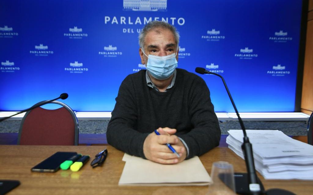 Antonini: «Cardoso es denunciante, se denuncia a si mismo»