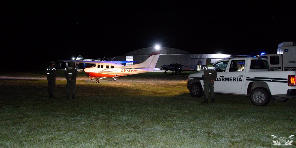 Gendarmería Argentina incautó una segunda avioneta asociada con la banda de los 409 kg de droga en Artigas