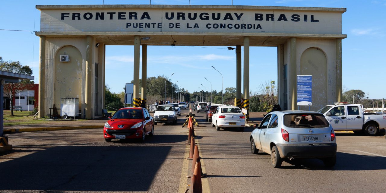 Funcionarios aduaneros alertan demoras tras apertura de fronteras y reclaman ingreso de personal
