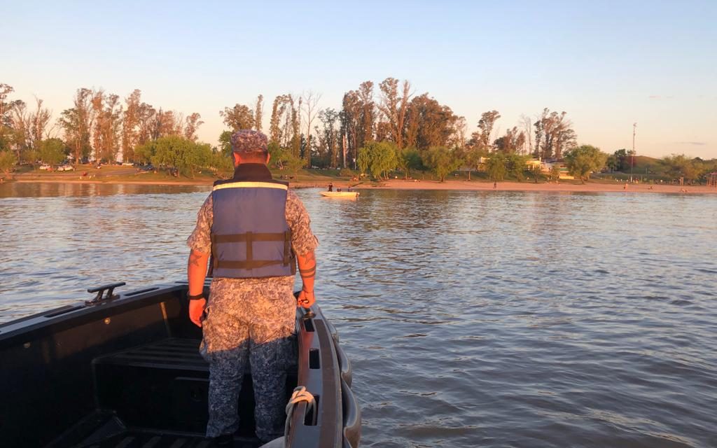 Prefectura de Paysandú busca un hombre que desapareció en las aguas del Río Uruguay