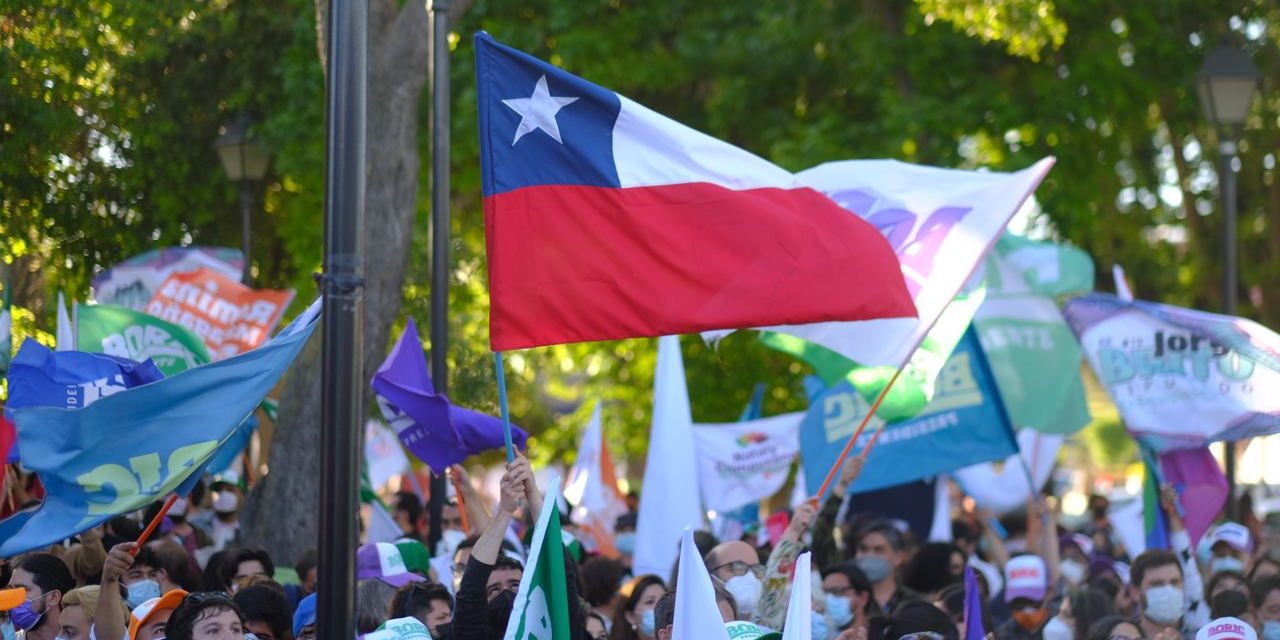 Segunda vuelta en Chile: Boric y Kast desplazaron a los partidos tradicionales