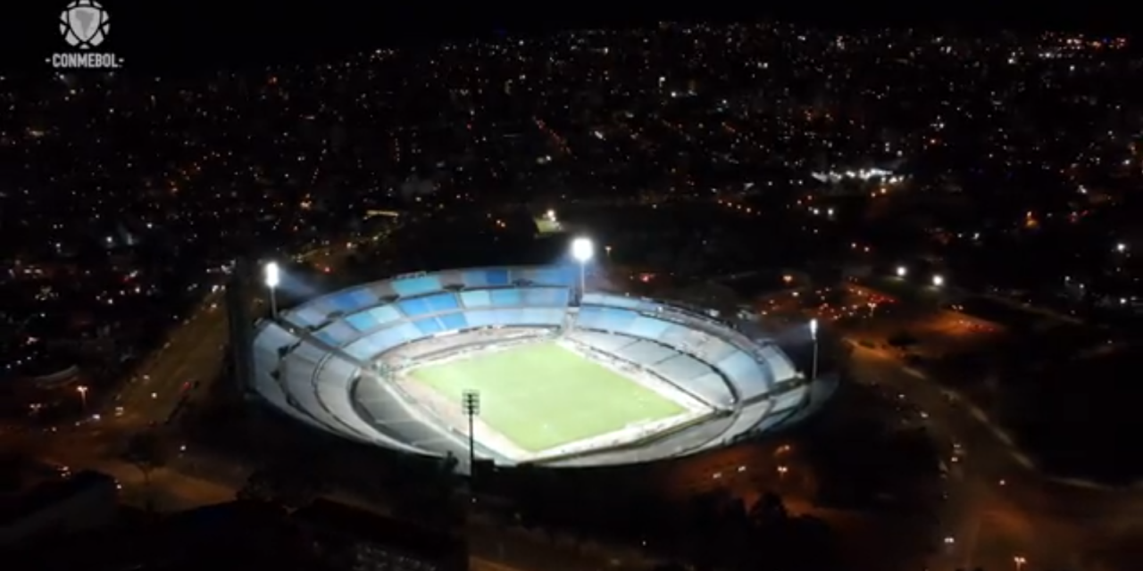 Así se encuentran las luces del Estadio Centenario a semanas de las finales Conmebol
