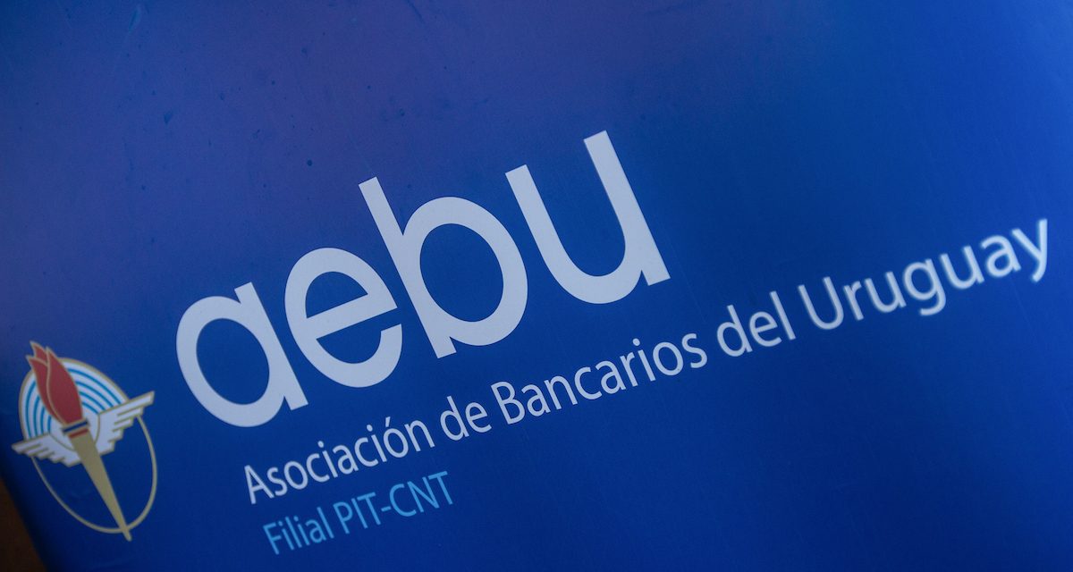 Banca Oficial definió paros y movilizaciones; AEBU reclama “espacios reales de negociación”