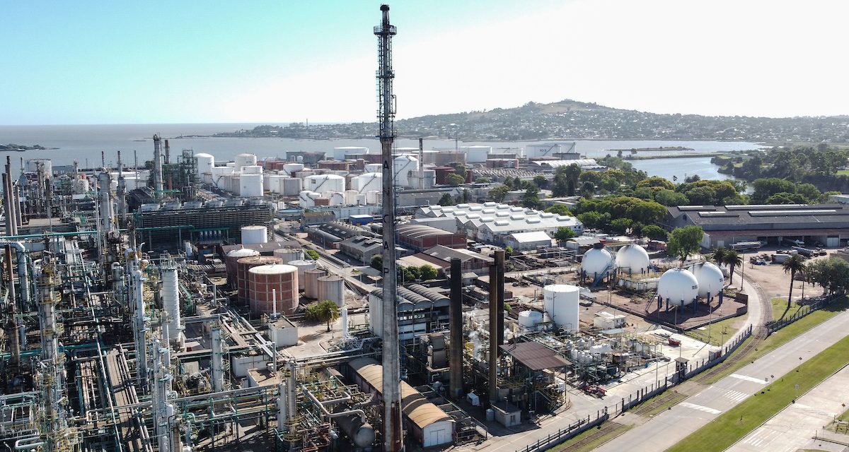 Problemas en refinería de La Teja retrasa la producción de supergás