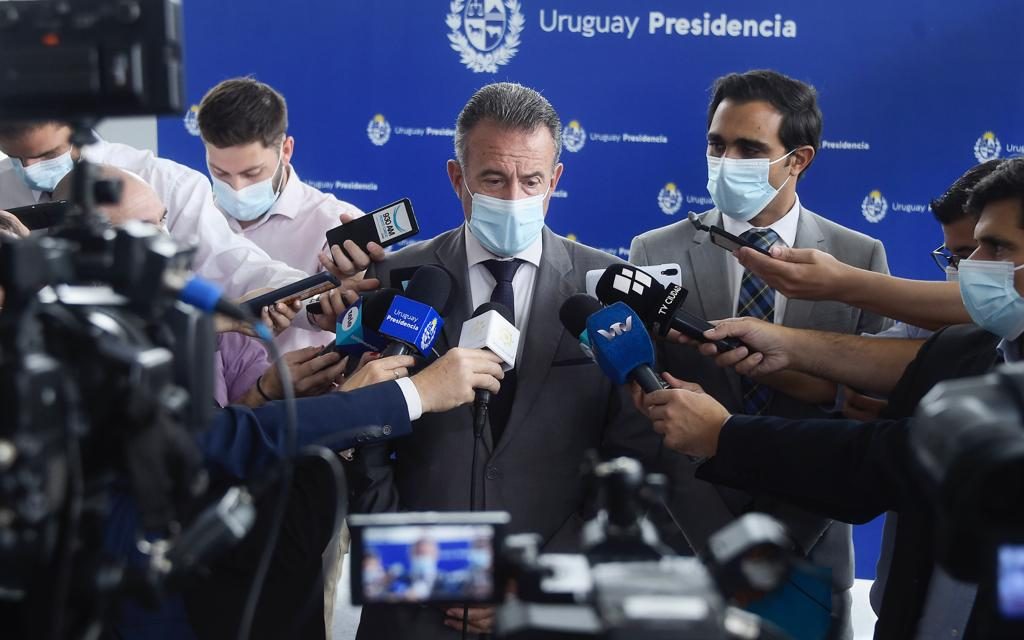 Salinas confirmó que ingresó la variante Omicrón a Uruguay