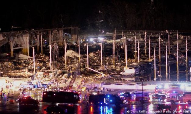 Estados Unidos: aproximadamente 50 personas murieron por el paso de tornados nocturnos