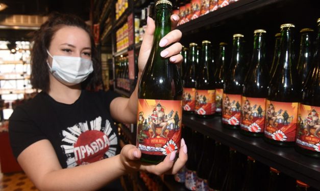 Cervecería ucraniana comenzó a producir y entregar bombas Molotov